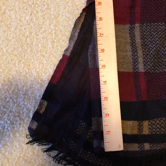 Loft strip long cozy comforting shawl sewn sides - Picture 7 of 13